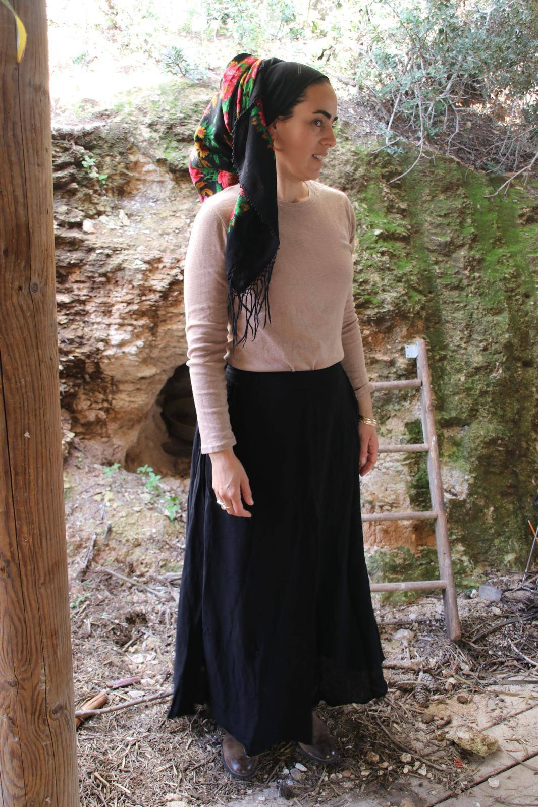 הַמְּלַקֶּטֶת- שחור