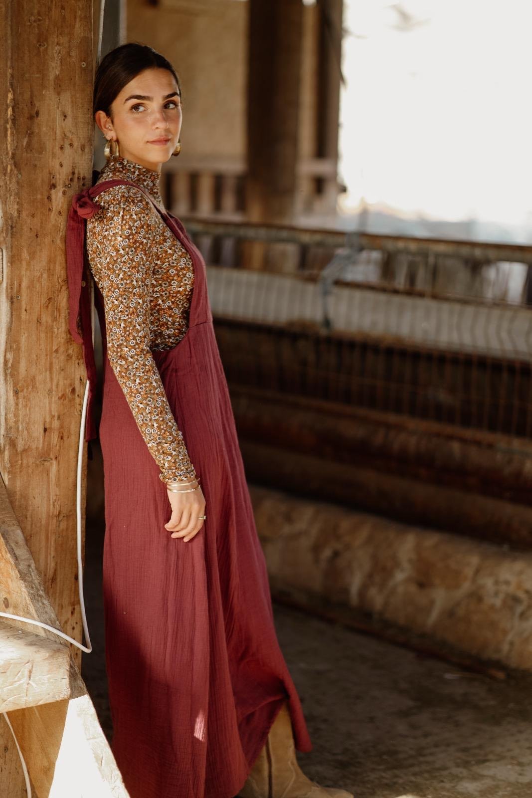 הַחוֹלֶבֶת- יין