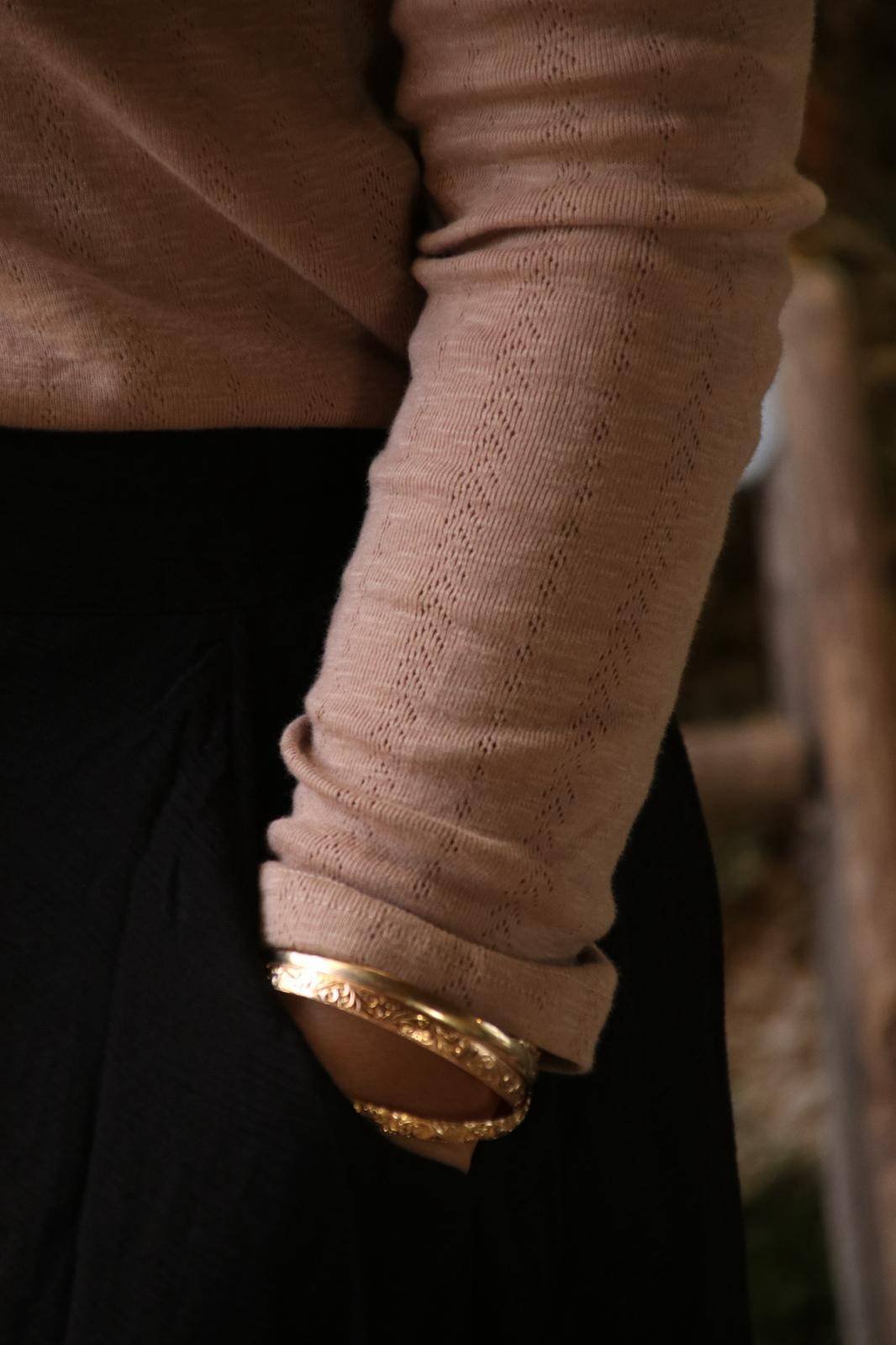 שָׂדֶה - ורוד עתיק