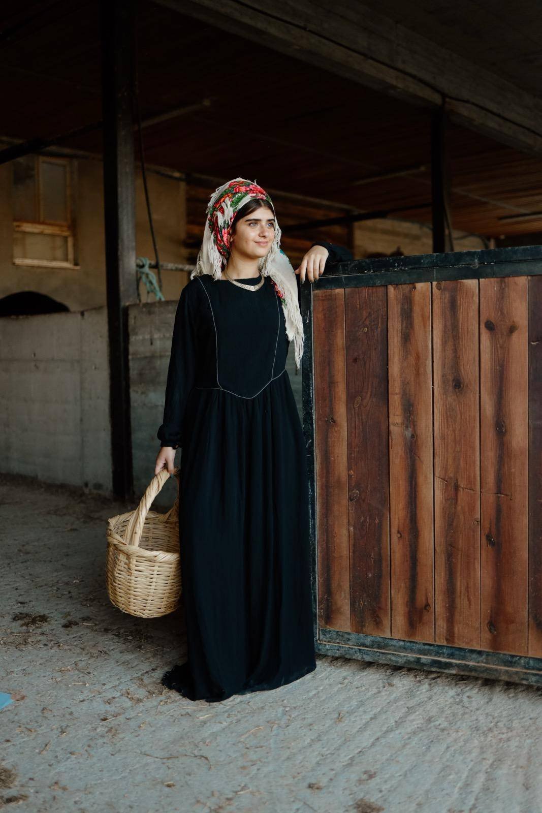 כְּפָר-שחור