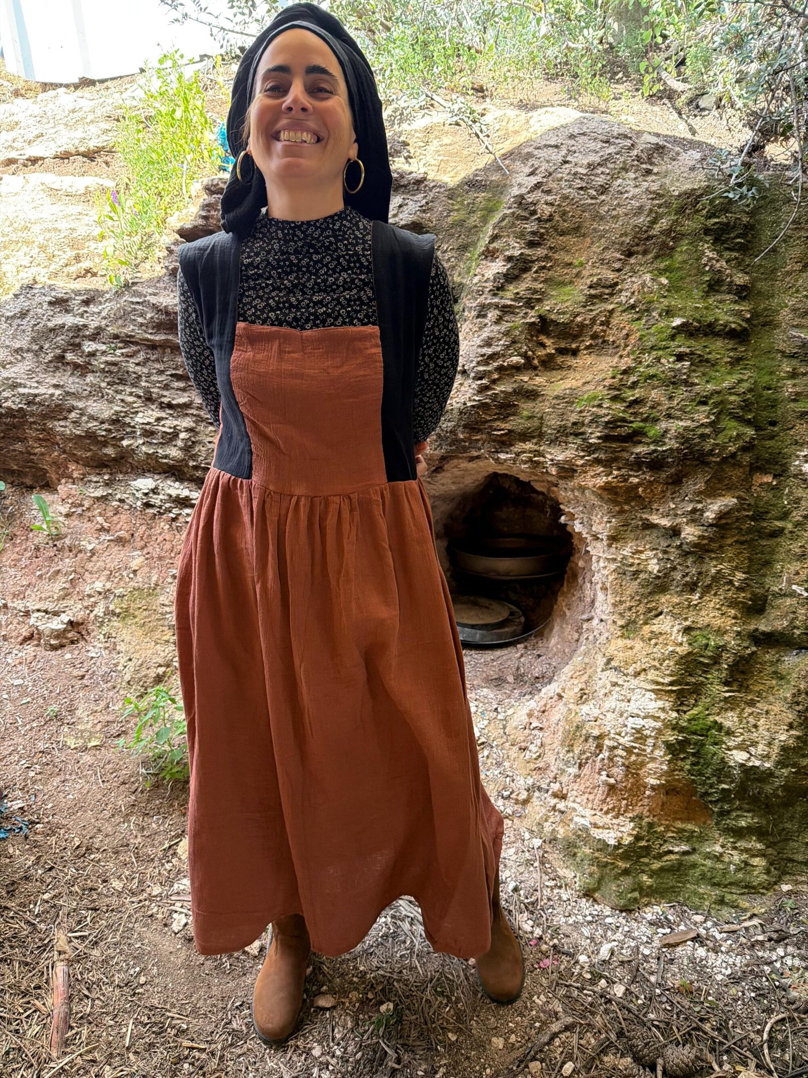 הַכּוֹבֶסֶת - שחור חמרא